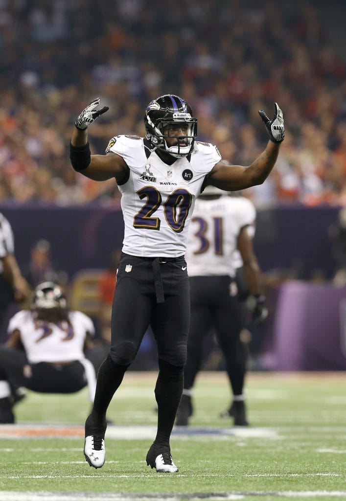 Ed Reed of the Baltimore Ravens signaling to the crowd during Super Bowl XLVII.