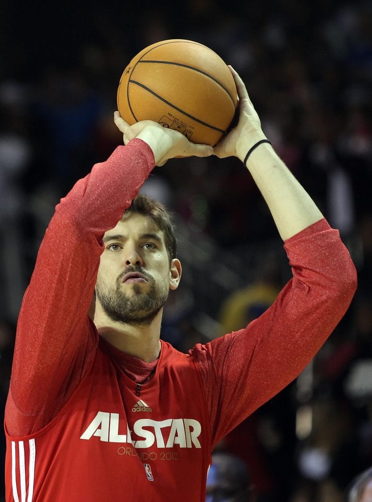 Marc Gasol practicing his shot during the 2012 NBA All-Star warmups.