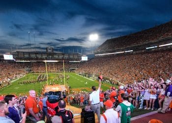 7 Reasons Memorial Stadium (Clemson) Is One of the Best in College Football